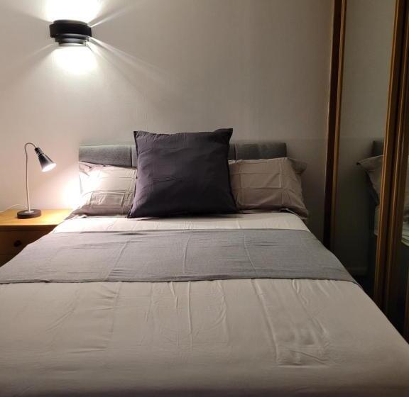 バス共有のスタンダードルーム, Calmhaven Apartment