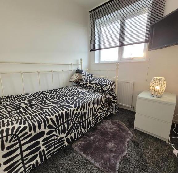 标准单人间共用浴室, Calmhaven Apartment