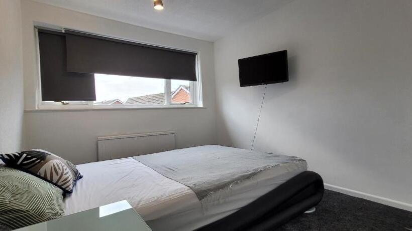 キングサイズベッドのデラックスルーム, Calmhaven Apartment