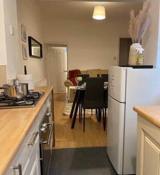 غرفة قياسية, Keary Entire House. 3 Beds. Bright And Cheerful