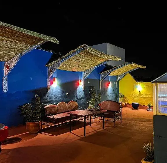 اتاق استاندارد چهار تخته, Riad Dar Doura