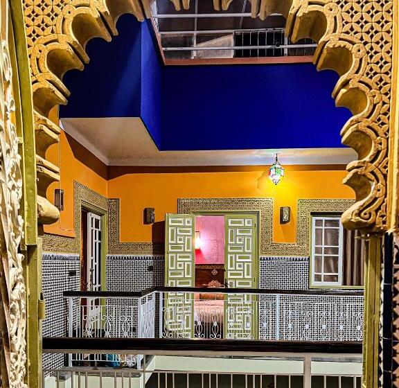 Quarto Triplo Estandar, Riad Dar Doura