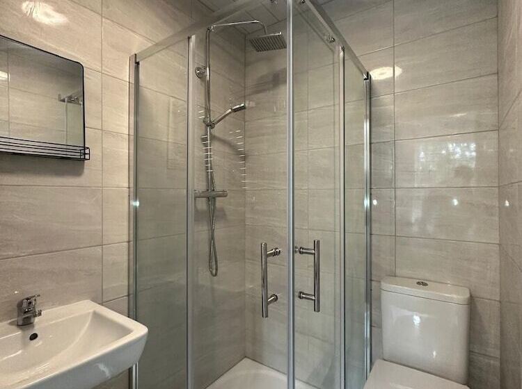 חדר סטנדרט יחיד, Riverside By Teil