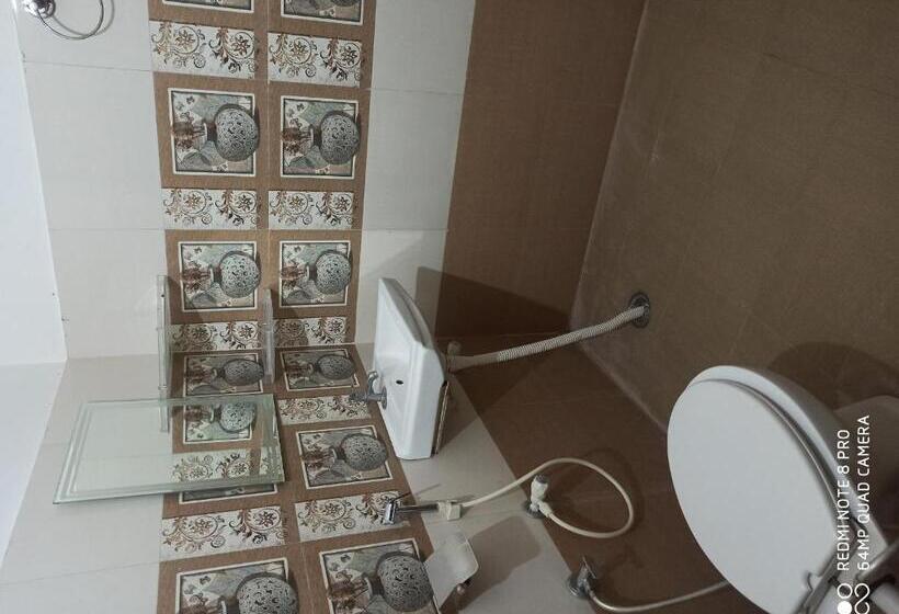 غرفة قياسية ثلاثية, Shangri La Heritage Home Stay