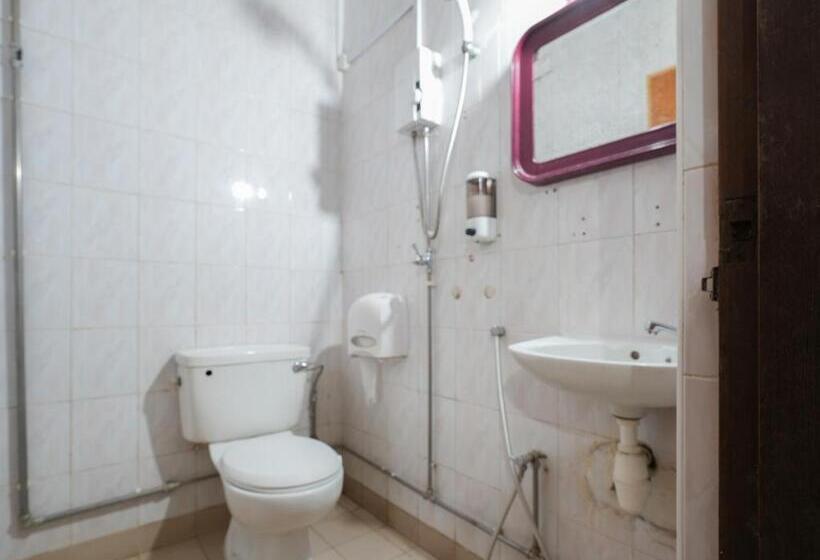 اتاق خانوادگی, Amrise Hotel 12