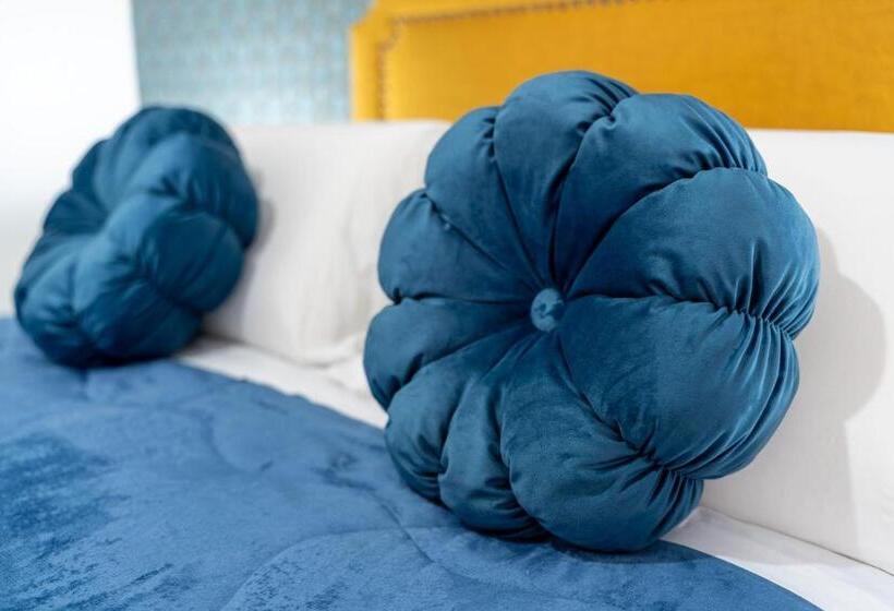 اتاق لوکس چهار تخته, La Porta Di Alba