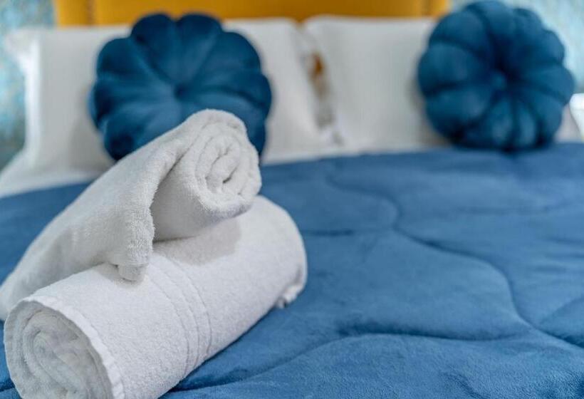 اتاق لوکس چهار تخته, La Porta Di Alba