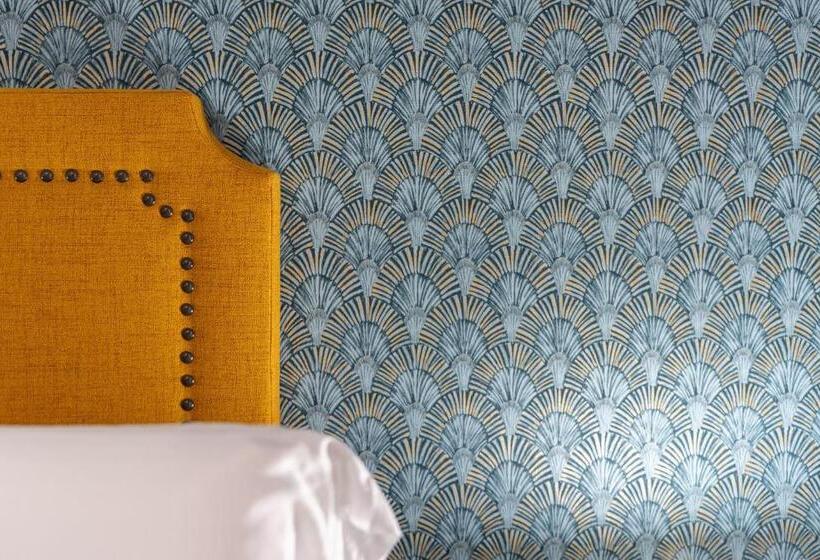 اتاق لوکس چهار تخته, La Porta Di Alba