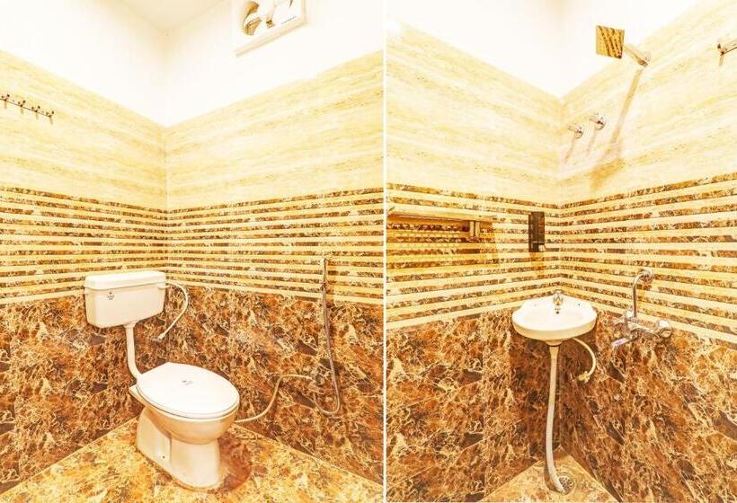 Трехместный Номер Классика, Collection O Hotel Bombay Palace