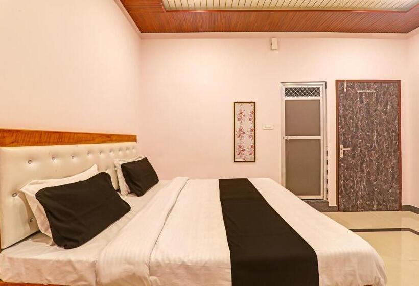 Трехместный Номер Классика, Collection O Hotel Bombay Palace