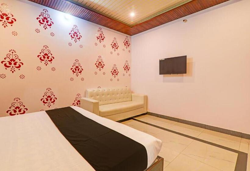 Трехместный Номер Классика, Collection O Hotel Bombay Palace