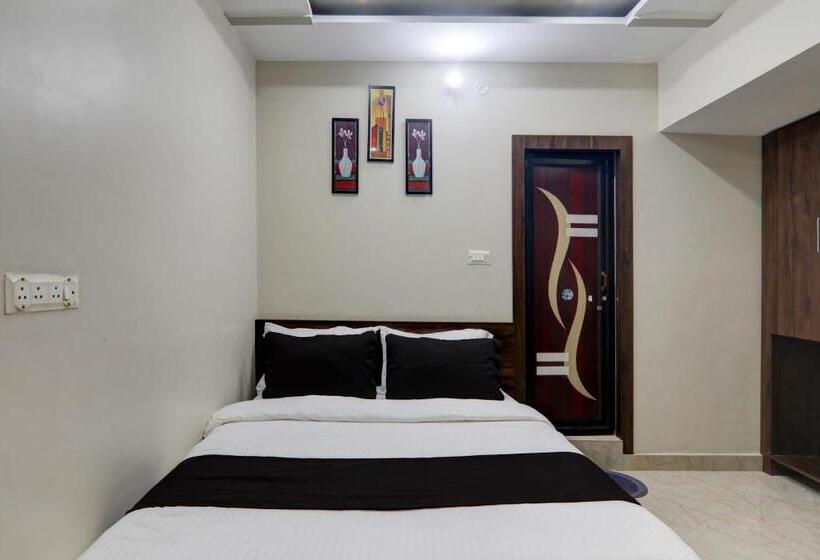 Трехместный Номер Классика, Fabhotel Nandini Grand