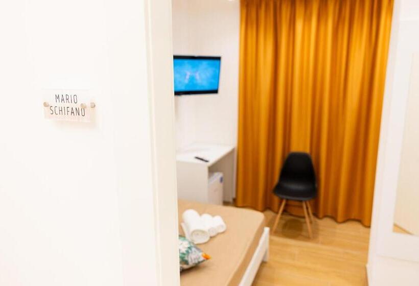 标准间, Floriana B&b