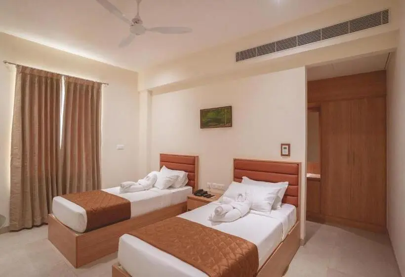 Suite Lit King, Achyut