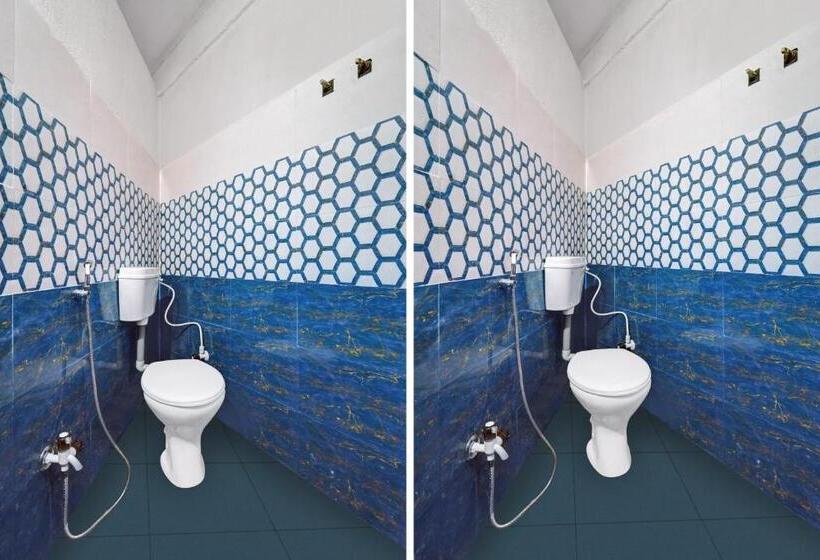 חדר קלאסי לשלושה, Oyo Flagship Yuvraj