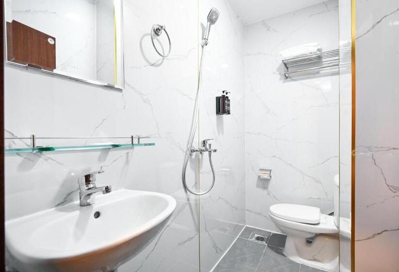 اتاق سوپریور, Yoko Airport Saigon