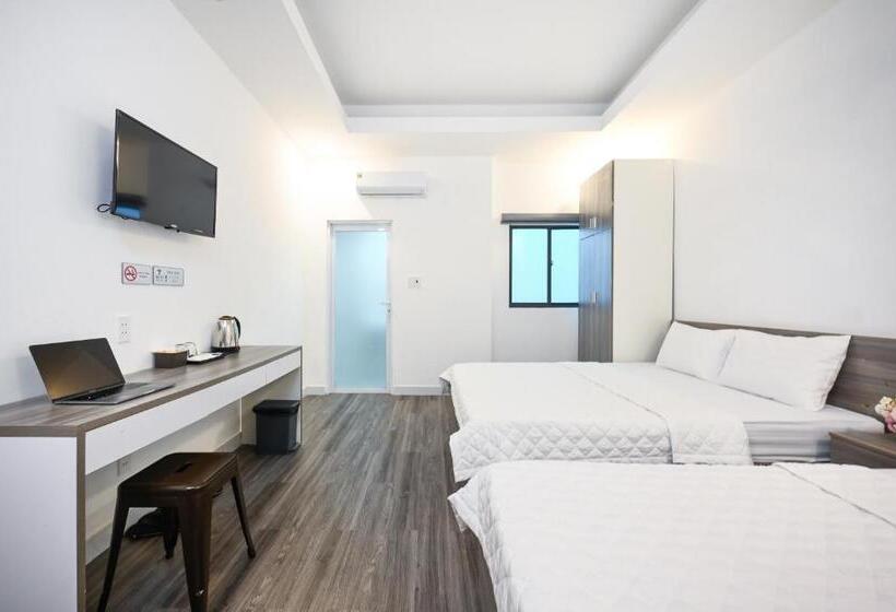 اتاق سوپریور خانوادگی, Yoko Airport Saigon