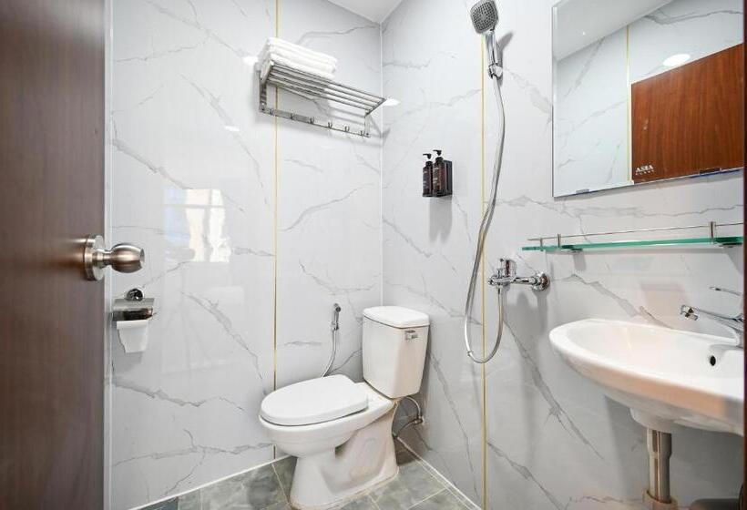 اتاق لوکس با چشمانداز شهر, Yoko Airport Saigon