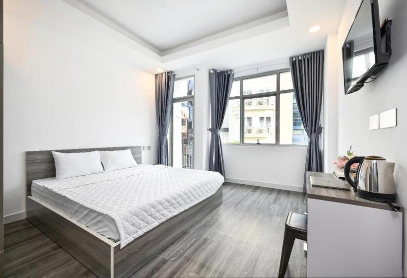 اتاق لوکس با چشمانداز شهر, Yoko Airport Saigon