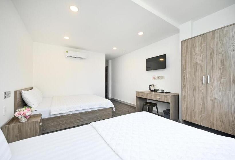 اتاق لوکس سه تخته, Yoko Airport Saigon