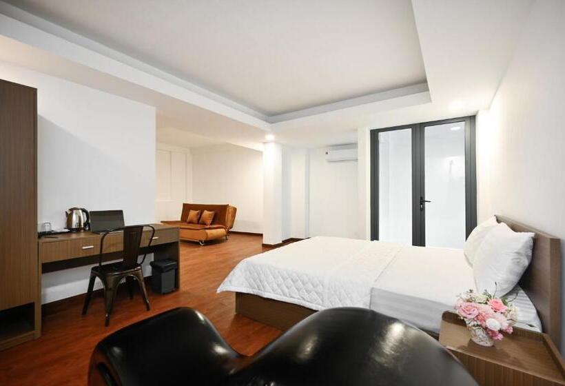 اتاق لوکس, Yoko Airport Saigon