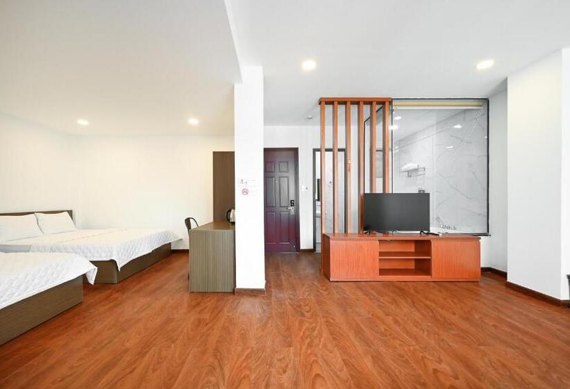 سوییت خانوادگی, Yoko Airport Saigon