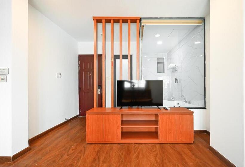 سوییت خانوادگی, Yoko Airport Saigon