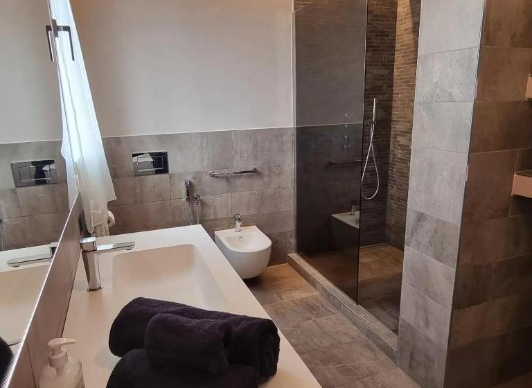 اتاق استاندارد, La Plumeria B&b