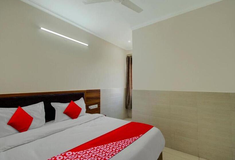 三人经典房间, Oyo Hotel Rj 21 18