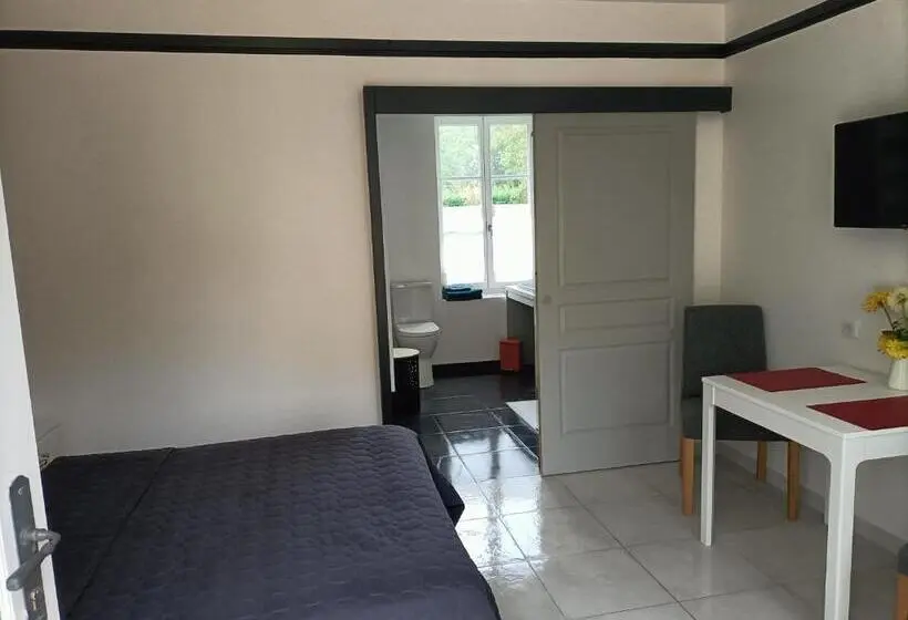 身障者適用スタンダードルーム, Guestroom Valençay, 1 Pièce, 2 Personnes   Fr 1 591 570