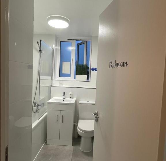 Quarto Triplo Comfort, Lovely Triple And Quadruple Bedrooms In Euston