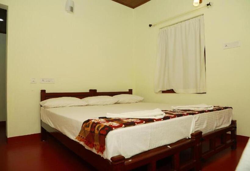 디럭스 룸, Marari Beatles