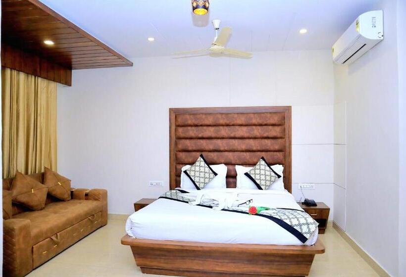 Quarto Superior Cama King, Pineberry Hotels   Near Golden Temple