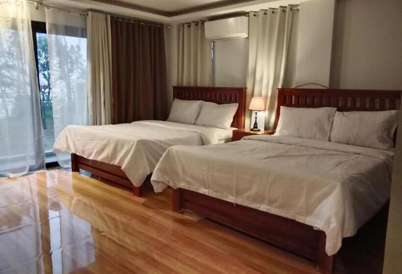 اتاق استاندارد چهارنفره با بالکن, Saffire Beach Resort And Glamping