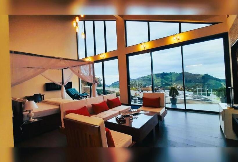 山景套房, Silveroak B&b