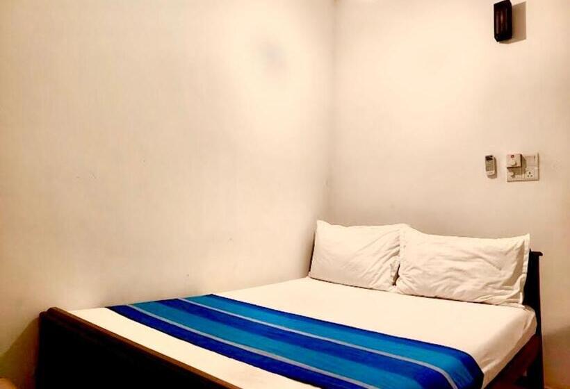 Номер Стандарт, Hamilton Tourist Rest