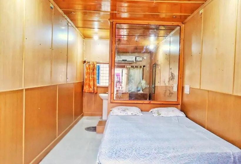 Economy-huone, Lakshmi Heritage Tourist Home