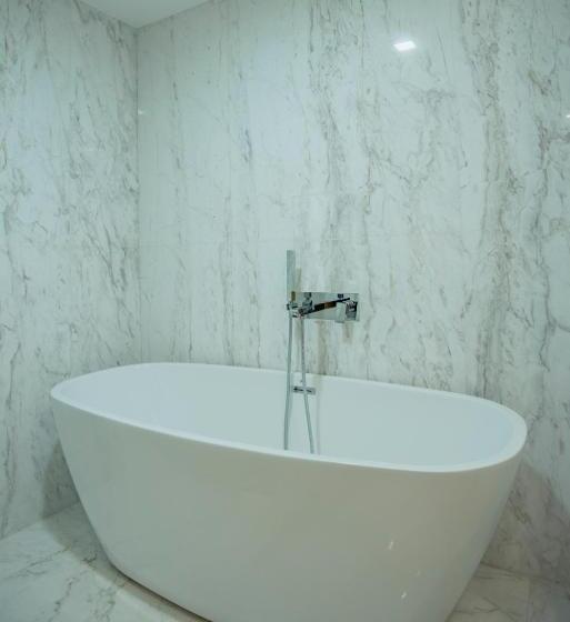 اتاق لوکس, Alberni Jabal Hafeet Hotel Al Ain