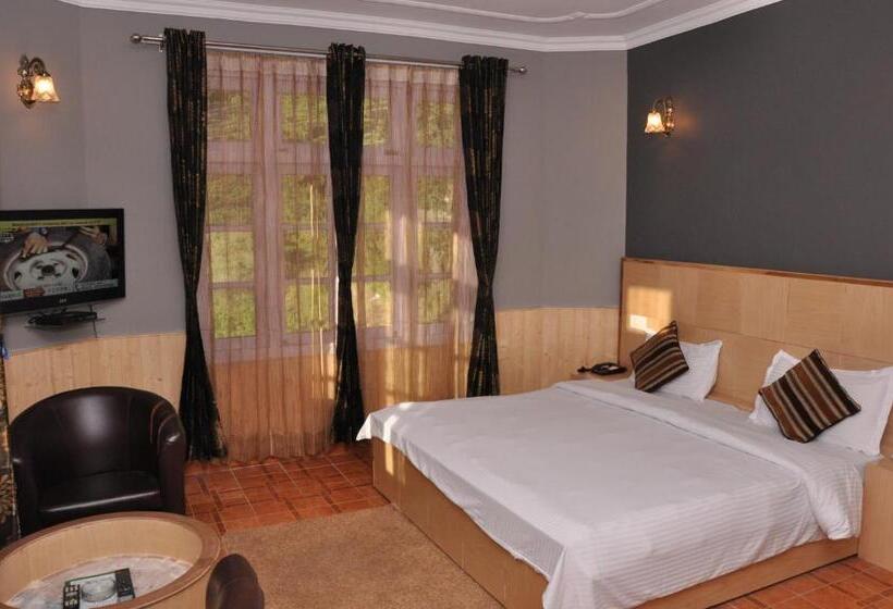 デラックスルーム, Ekant