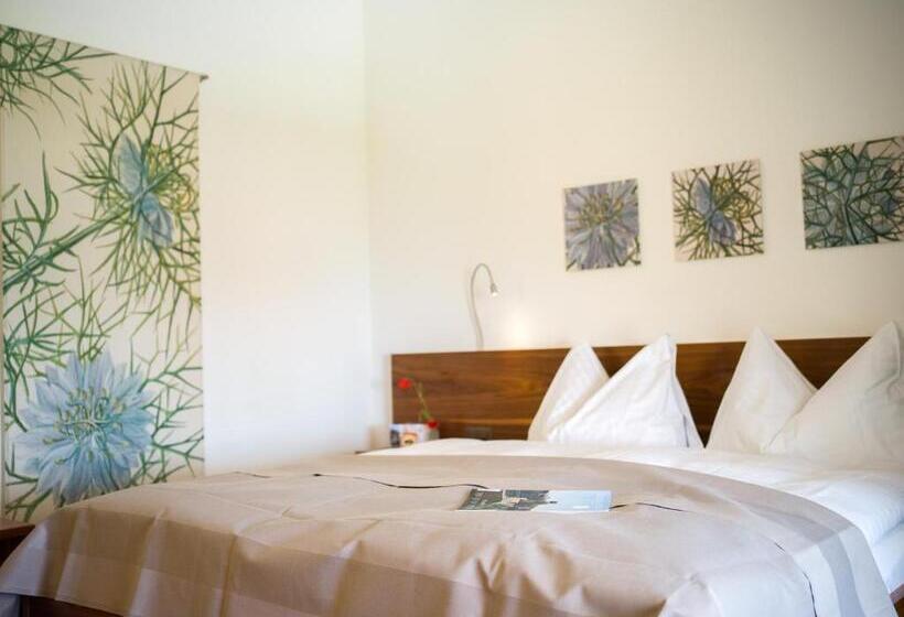 חדר סטנדרט נוף לאגם, Schloss Freudenfels