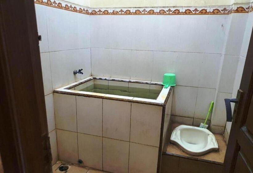 Номер Economy, Spot On 93531 Homestay Puri Indah Syariah