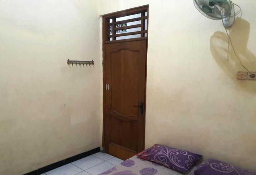 חדר אקונומי, Spot On 93531 Homestay Puri Indah Syariah