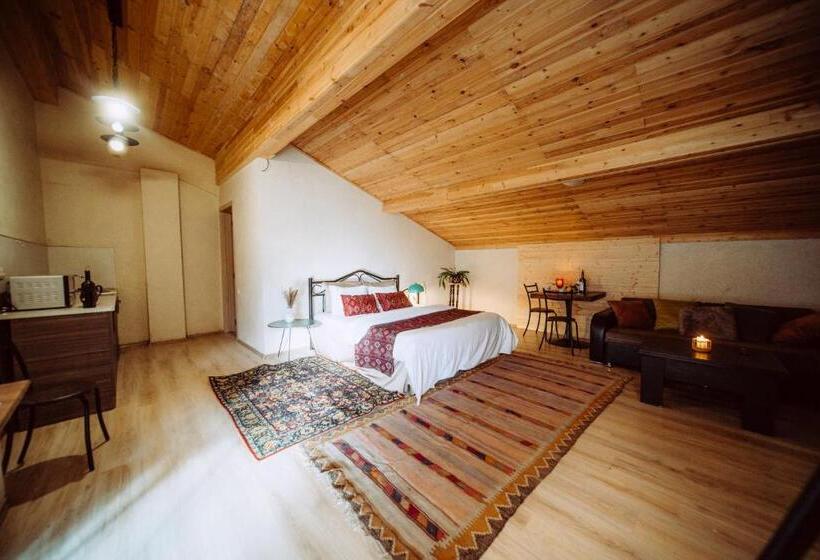 کلبه ییلاقی, Chalet Papa Basili