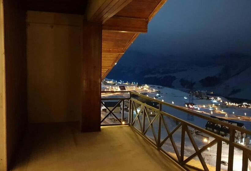 آپارتمان 2 خوابه, Chalet Papa Basili