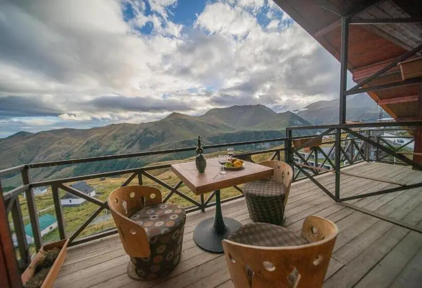 اتاق استاندارد با چشم‌انداز کوهستان, Chalet Papa Basili