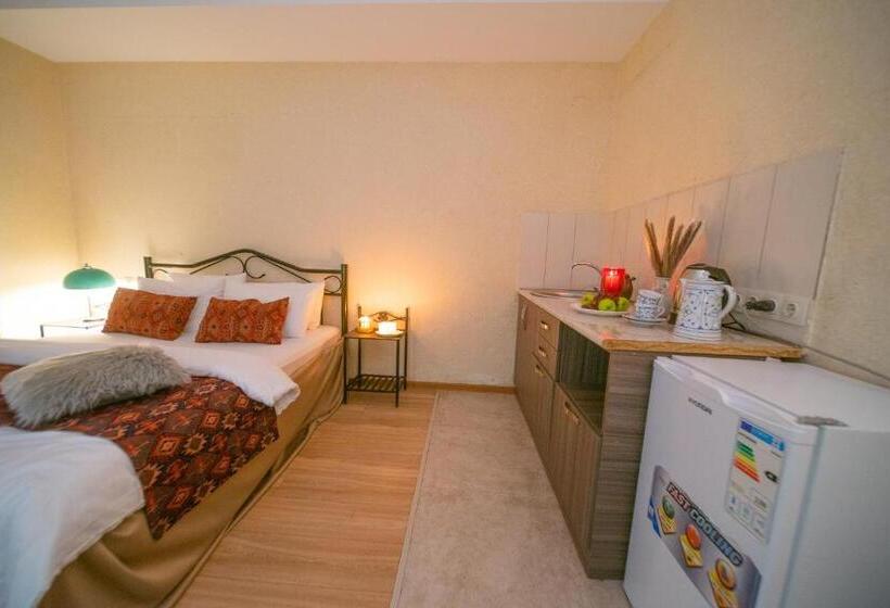 اتاق استاندارد با چشم‌انداز کوهستان, Chalet Papa Basili