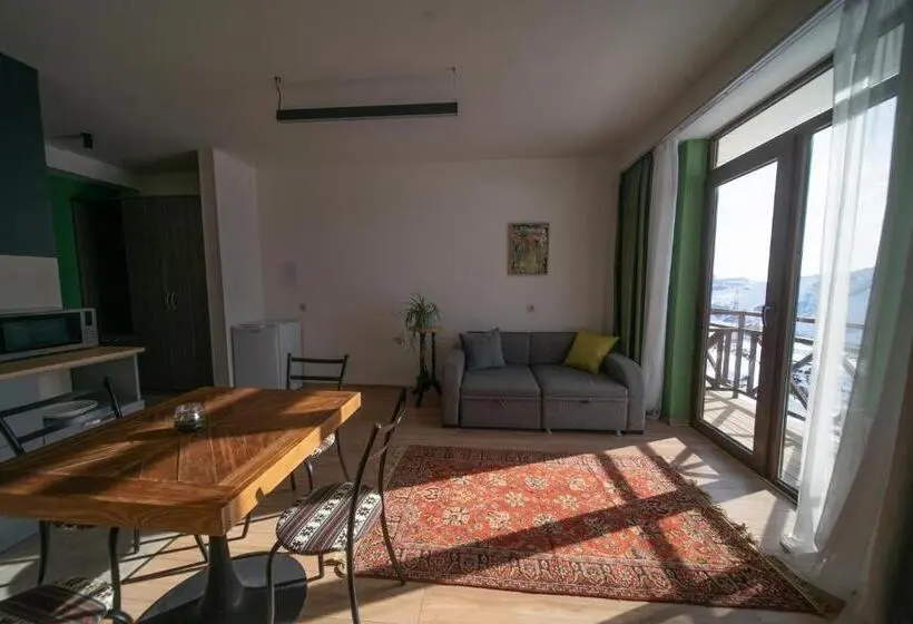 آپارتمان 1 خوابه, Chalet Papa Basili