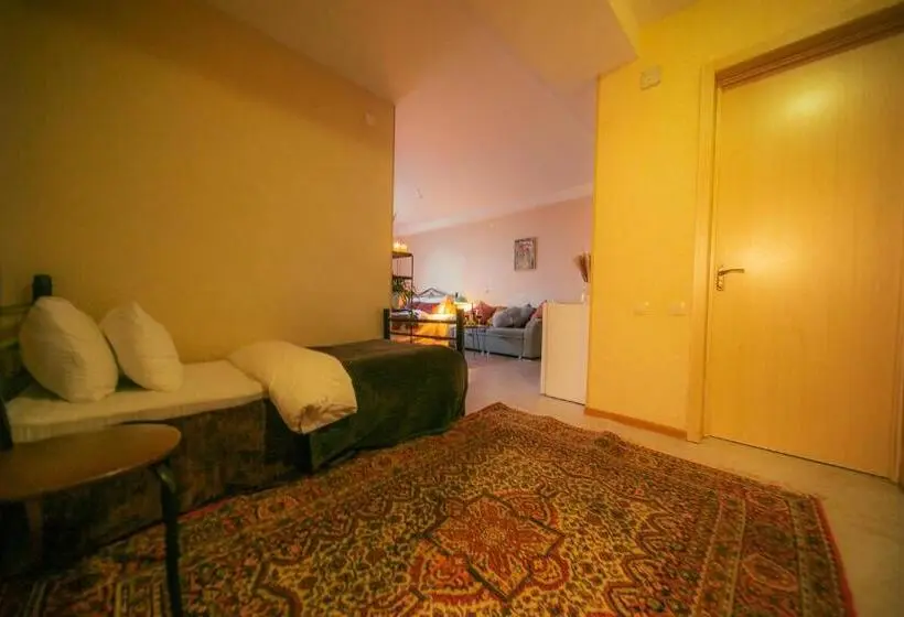 اتاق استاندارد سه نفره, Chalet Papa Basili