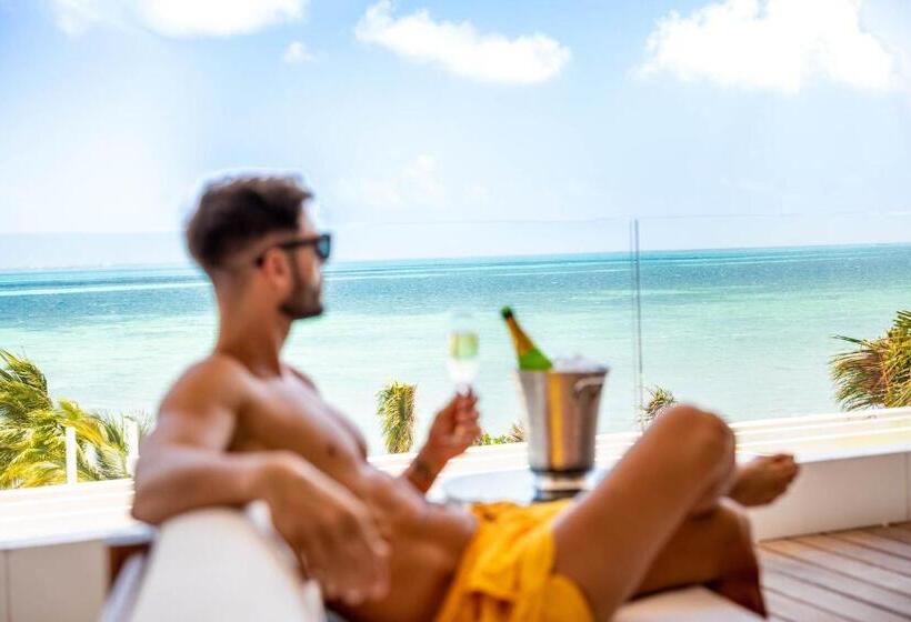 스위트 킹사이즈 침대, Mousai Cancun Adults Only