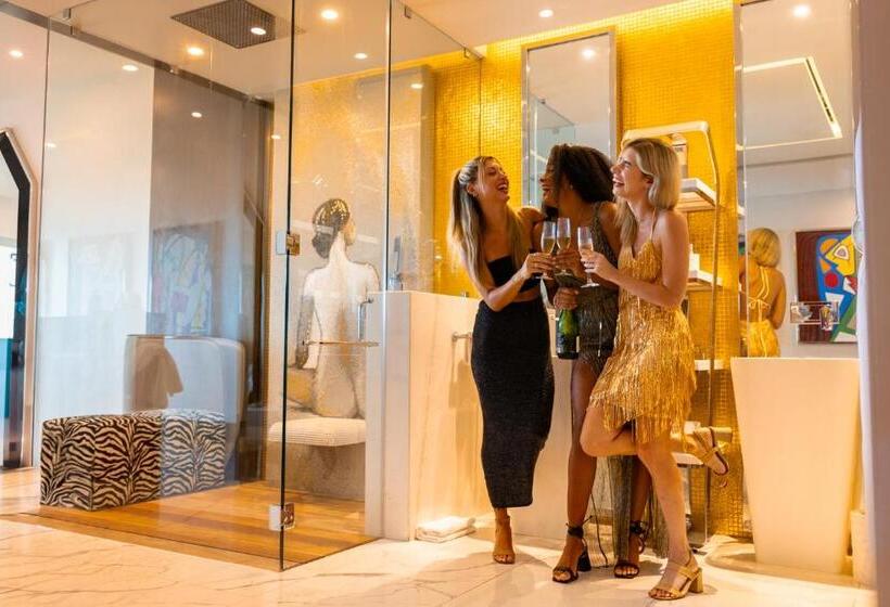 סוויטה עם מיטת קווין, Mousai Cancun Adults Only